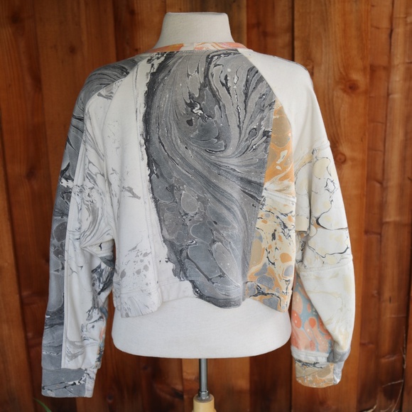 Niffich Hand Marbled Quilted Patchwork Cropped Crewneck Fleece Sweatshirt - Picture 10 of 17